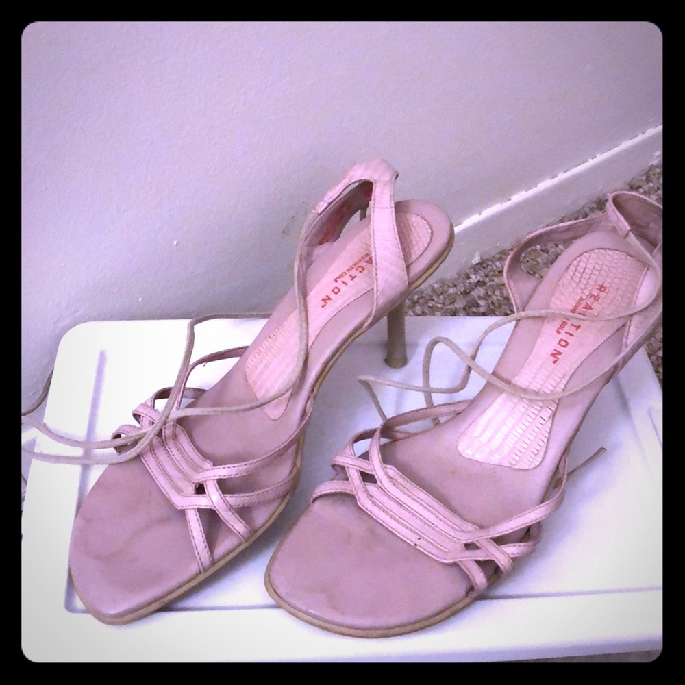 Kenneth Cole Reaction Snakeskin Lavender Sandals